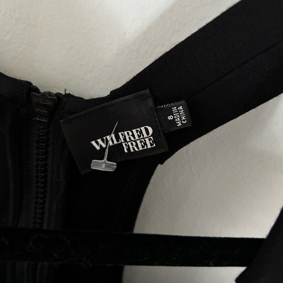 Aritzia Wilfred Free Mini Black Dress - Picture 4 of 8